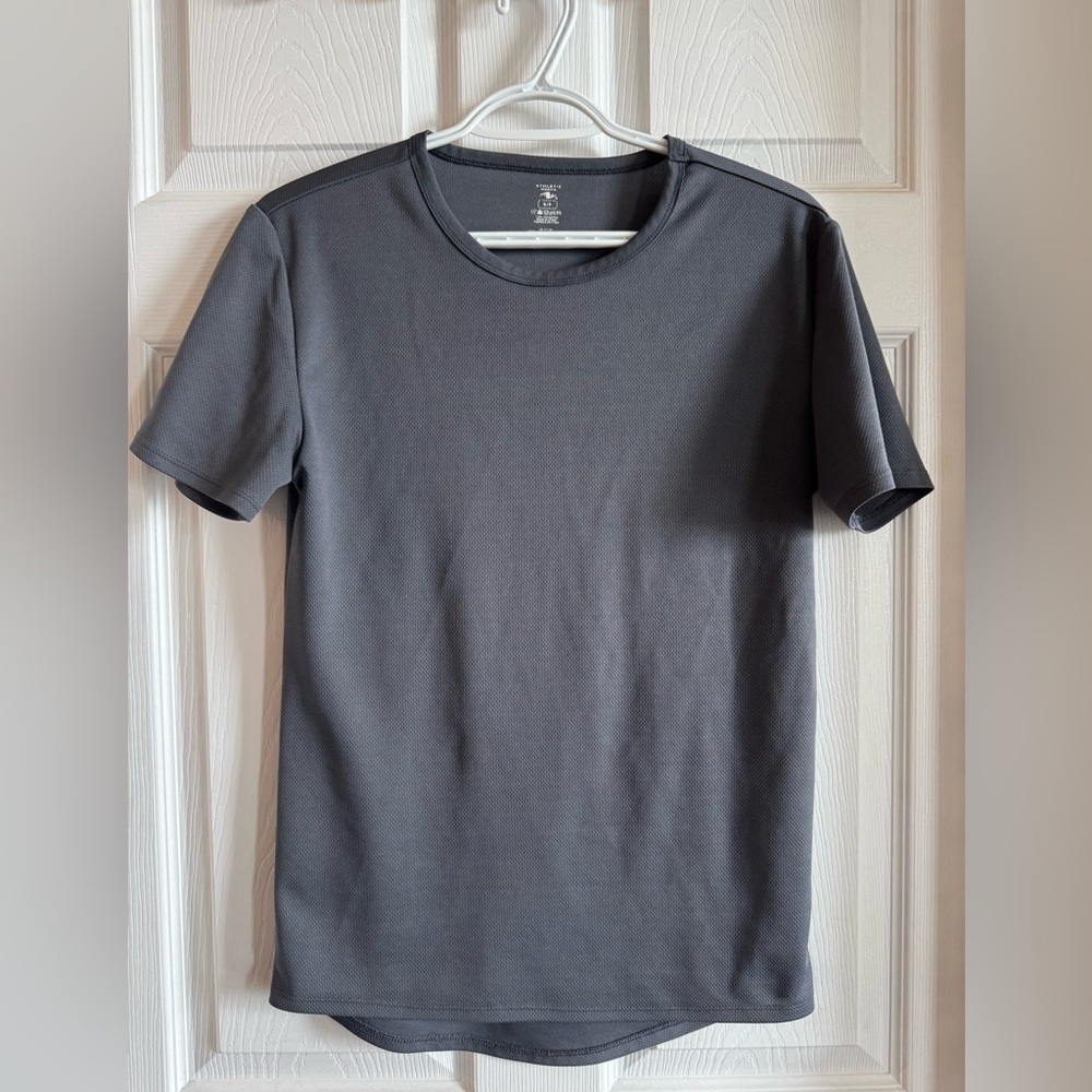 Athletic Works Gray Short Sleeve Tee